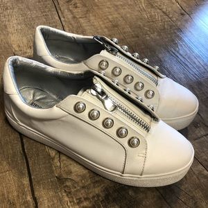 Women’s size 8 Steve Madden Shoes